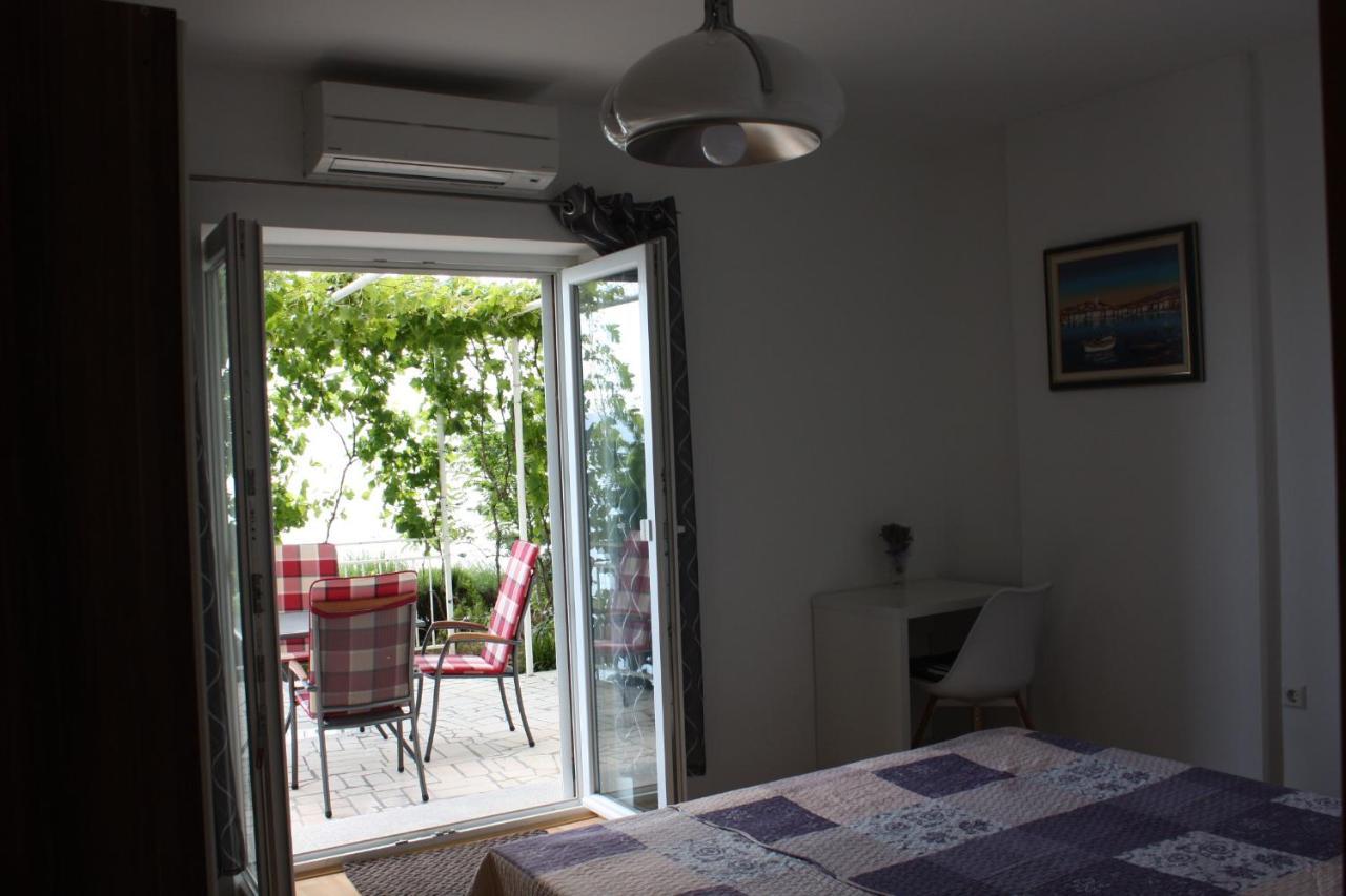Apartments Lidija สเวติยูไร ภายนอก รูปภาพ