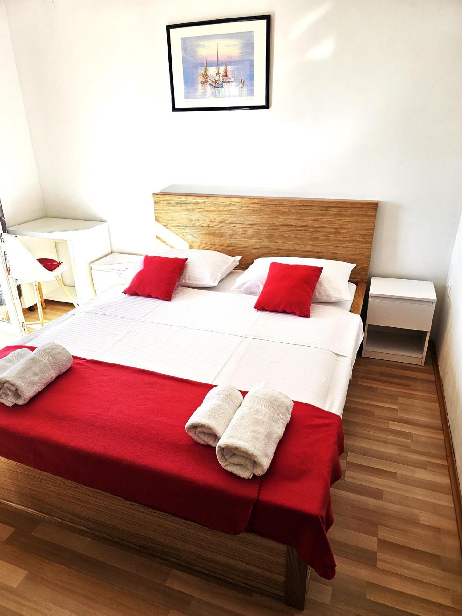 Apartments Lidija สเวติยูไร ภายนอก รูปภาพ