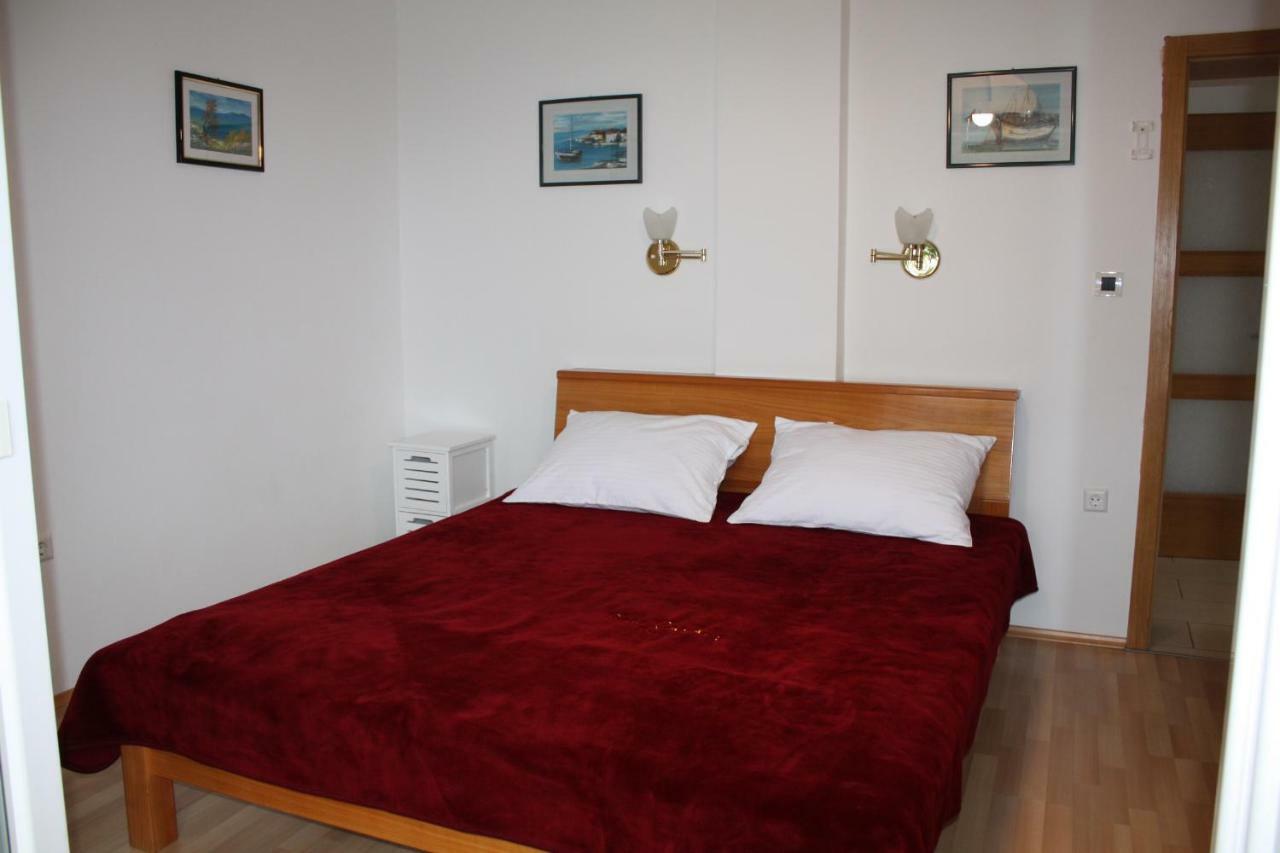 Apartments Lidija สเวติยูไร ภายนอก รูปภาพ