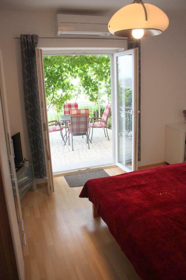 Apartments Lidija สเวติยูไร ภายนอก รูปภาพ